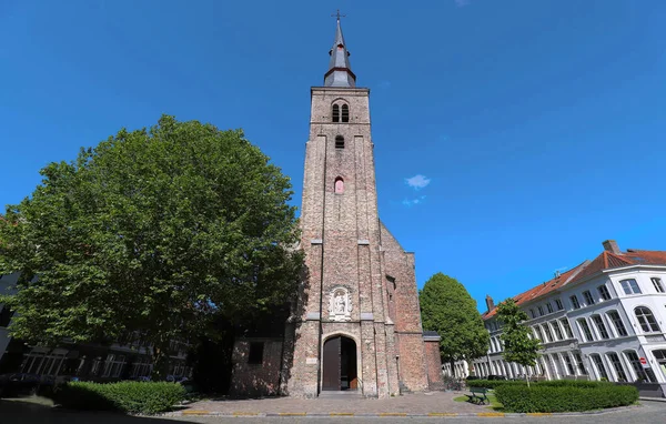 Belçika Nın Ortaçağ Şehri Bruges Deki Anne Katolik Kilisesinin Cephesi — Stok fotoğraf