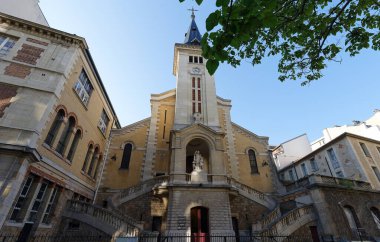 Paris 'in 15. bölgesinde bulunan Roma Katolik Aziz Jean Baptiste de la Salle Kilisesi. Fransa