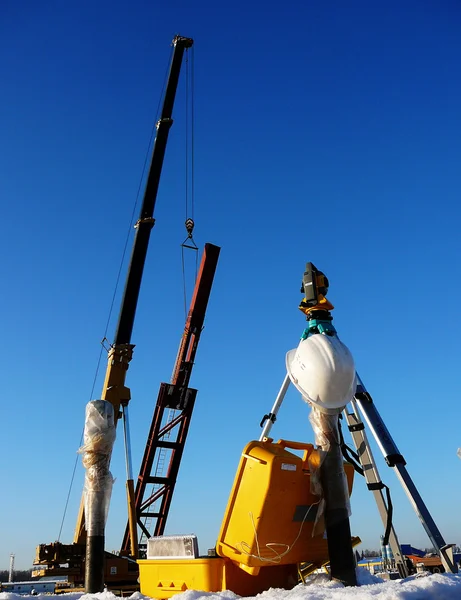 Vinç ile sütun montajı