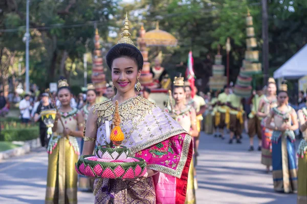 Thailändska Folkmusik dansare — Stockfoto