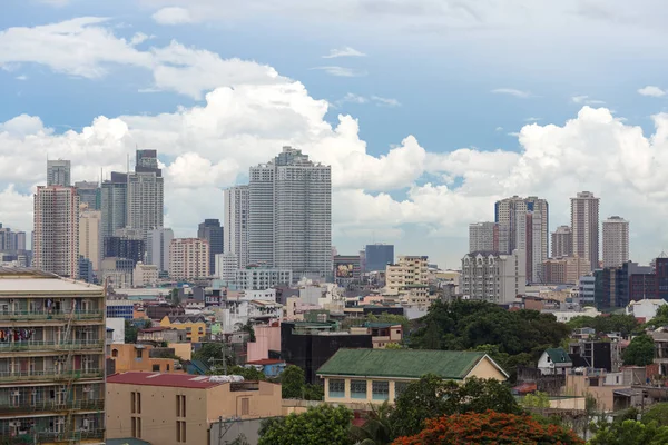 Manila Philippines June 2017 Cityscape Manila Slums Ghetto Skyscrapers — Stockfoto