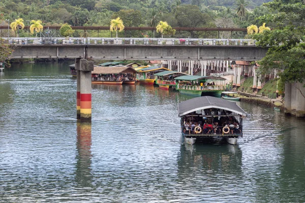Bohol Φιλιππίνες Ιανουάριος 2020 Κρουαζιέρα Μπουφέ Εστιατορίου Στον Ποταμό Loboc — Φωτογραφία Αρχείου