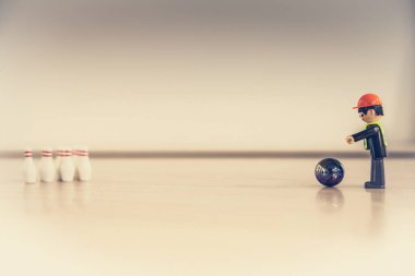 Parmak çocuk oyuncakları ile Bovling