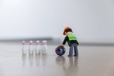 Parmak çocuk oyuncakları ile Bovling