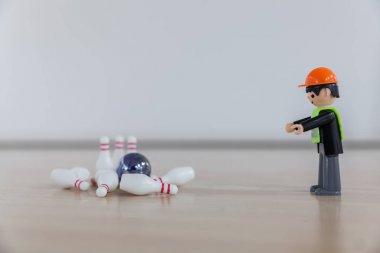 Parmak çocuk oyuncakları ile Bovling