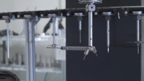 Dispositivo moderno per una misurazione 3D accurata del prodotto e della colata. Automazione di produzione. Industria dei programmi 4.0 — Video Stock