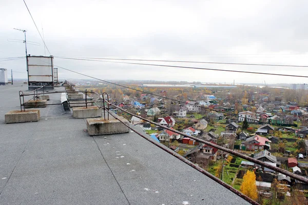 Ruberoid Roof Covering Railing Multi Storey Town House Arkhangelsk — 스톡 사진
