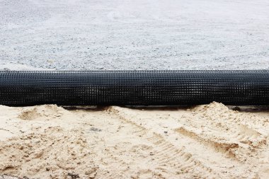 Antrenörler, Otopark inşaatı geomesh önce asfalt kaplama, Rusya topraklarında düzenleme