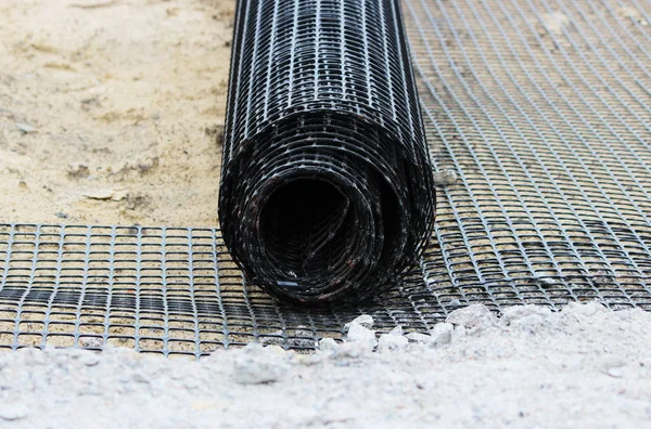 Antrenörler, Otopark inşaatı geomesh önce asfalt kaplama, Rusya topraklarında düzenleme