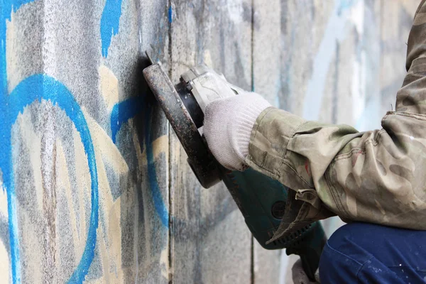 Removal Graffiti Concrete Wall Underground Passage Help Angle Grinder — Stock Photo, Image