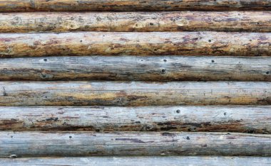 Bir ahşap çerçeve montaj ve bir ev inşa. Rusya. Doku eski ahşap günlükleri.