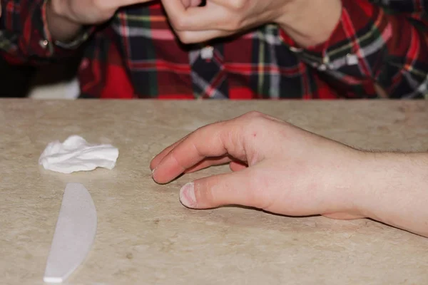 Ein Student Den Kursen Einer Maniküre Beurteilt Den Zustand Der — Stockfoto