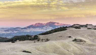 Mt. Diablo günbatımı. Contra Costa County, Kaliforniya, ABD