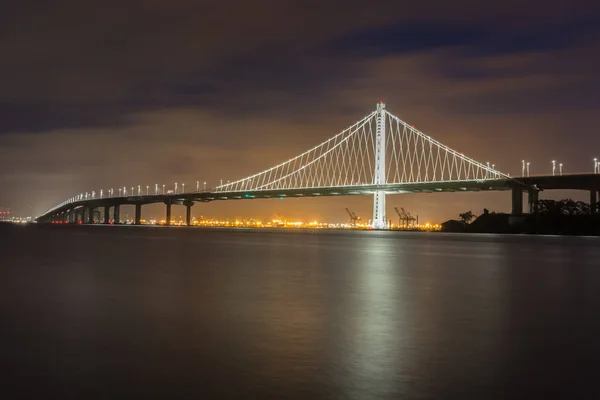 Bay Bridge 's Eastern Span Substituição à noite — Fotografia de Stock