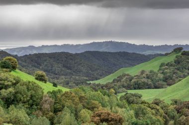 Briones Bölge Parkı, yağmurlu bulutlar