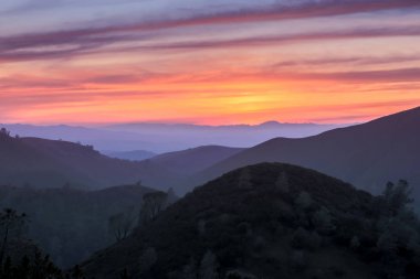Sunset Hills inişli çıkışlı. MT şeker hastalığı State Park, Kaliforniya, ABD.