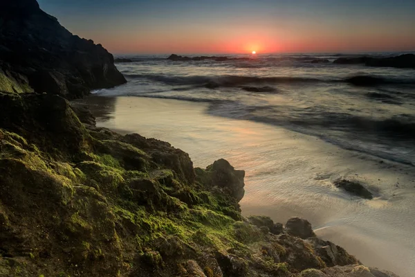 Pescadero eyalet Beach günbatımı — Stok fotoğraf