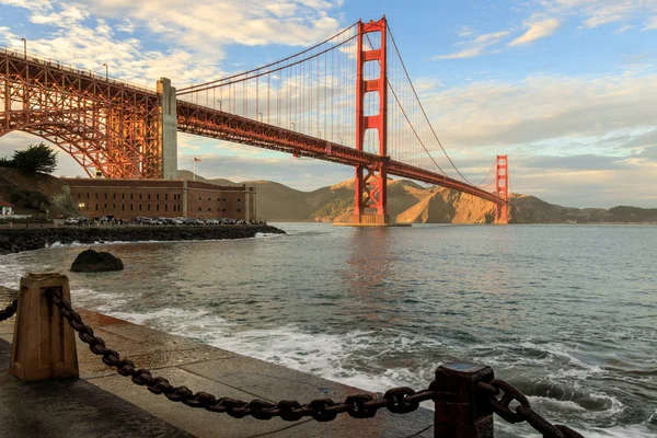 Golden Gate Bridge Chainlink Ogrodzenia Fort Point San Francisco California — Zdjęcie stockowe