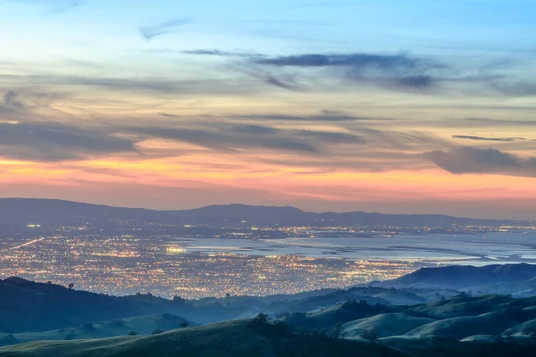 Silikon Vadisi Sayısı Yukarıda Santa Clara Vadisi Lick Gözlemevi Mount — Stok fotoğraf