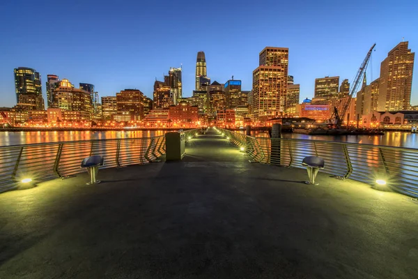 Vista Panorámica Clara Del Centro San Francisco Por Noche Pier —  Fotos de Stock