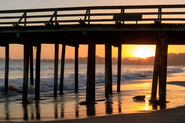 Ηλιοβασίλεμα Πάνω Από Την Παραλία Seacliff Κράτος Aptos Monterey Bay — Φωτογραφία Αρχείου