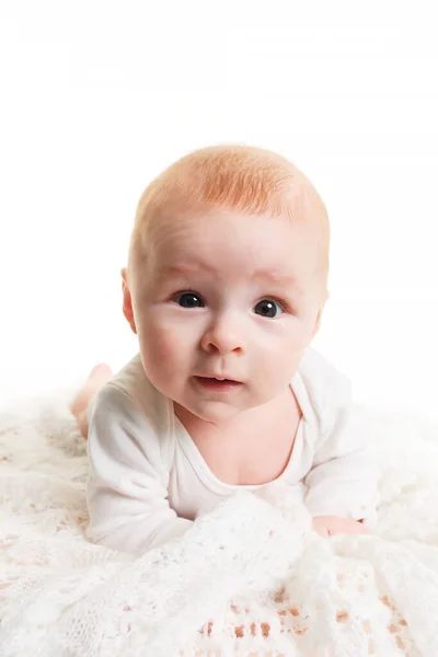 Bebê Adorável Isolado White Pequeno Bebê Meses Idade Está Cobertor — Fotografia de Stock