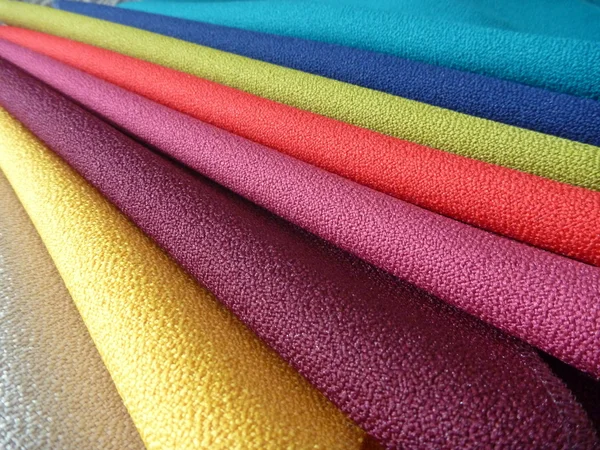 Scala aan keuze van kleurrijke stoffen — Stockfoto