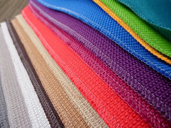 Variedade de escolha de tecidos coloridos — Fotografia de Stock