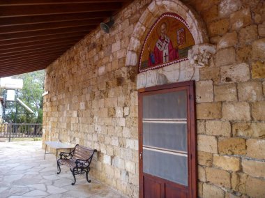 Manastır agios nicolaos ton gaton episkopi Kıbrıs'ın