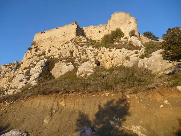 Kantara castle in cyprus in a romanric sunrise — Stock Photo, Image