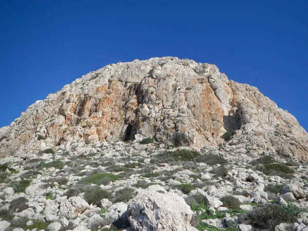 Hermosa costa rocosa de Cyprus — Foto de Stock