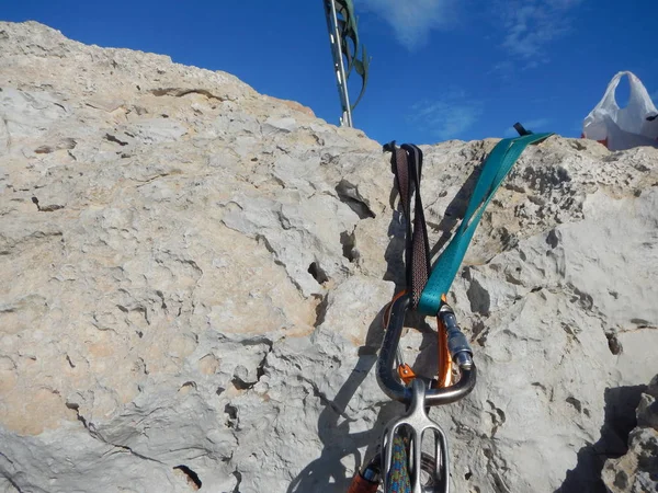 Climbing gear on the cyprus limestone — Stock Photo, Image