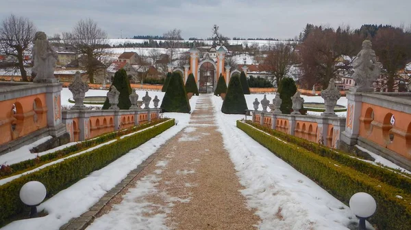 Nove hrady chateau-Cseh Köztársaság — Stock Fotó