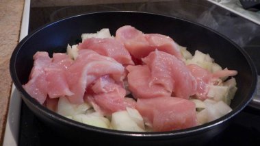 Tavuk eti mutfak hazırlanması