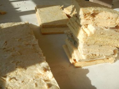 Taşyünü yalıtım bölümleme sistemiyle yeniden inşası