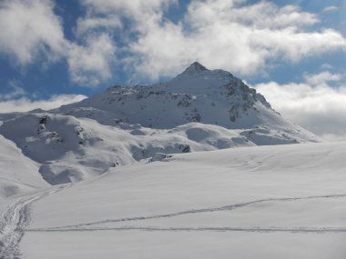 Kış skitouring ve Avusturya Alpleri'nde tırmanma