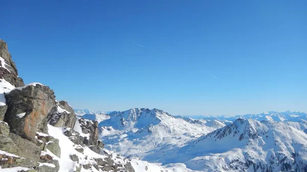 Zimní Skialpový a horolezectví v rakouských Alpách — Stock fotografie