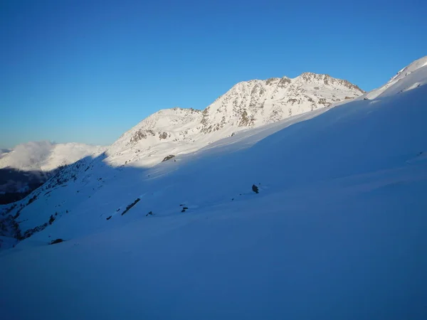 겨울 skitouring와 오스트리아 알프스에서 등반 — 스톡 사진