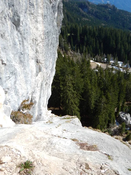 Gyönyörű sport hegymászó szikla zwerchwand Ausztriában — Stock Fotó