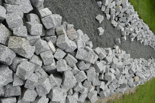 Bir paketi kaldırım kömür topakları ile yeniden inşası — Stok fotoğraf