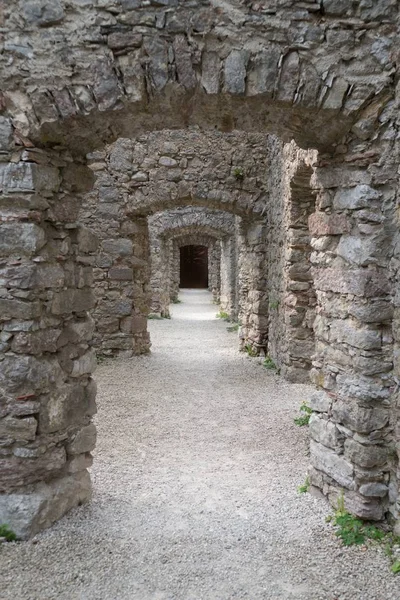 Belo castelo belfort ruína em itália — Fotografia de Stock