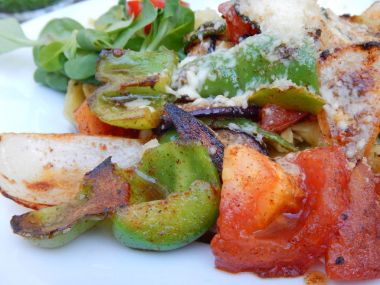 tortelini ızgara sebze salatası ile