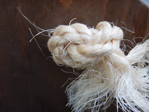 Detail of a not at the end of rope — Stock Photo, Image