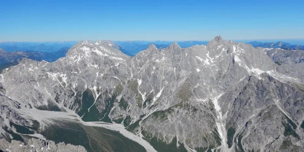 Klättring mountain ridge watzmann i Tyskland — Stockfoto