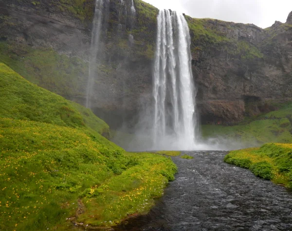 şelaleler cascade nehir İzlanda'daki Skoga adlı