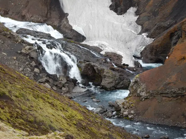 Wasserfall-Kaskade am Fluss skoga in Island — Stockfoto