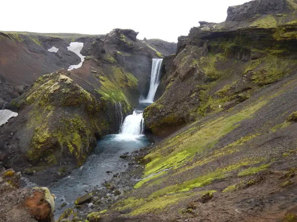 Cascadas en cascada en el río Skoga en iceland —  Fotos de Stock