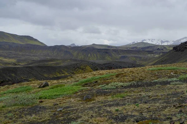 Природа в походе по тропе laugavegur в Исландии — стоковое фото