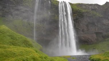 seljalandsfoss şelale Güney İzlanda