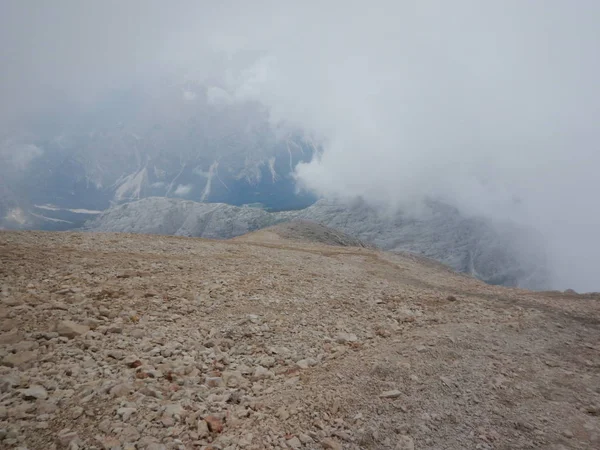 Dolomites, güzel dağ manzarası